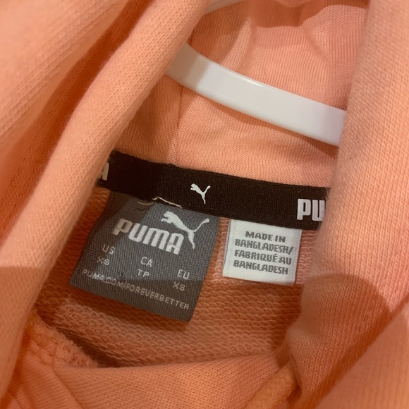 NWOT Puma Women’s Essential Pullover Hoodie XS - Picture 3 of 4